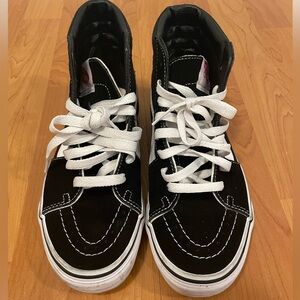 Barely worn Vans Old School Shoes